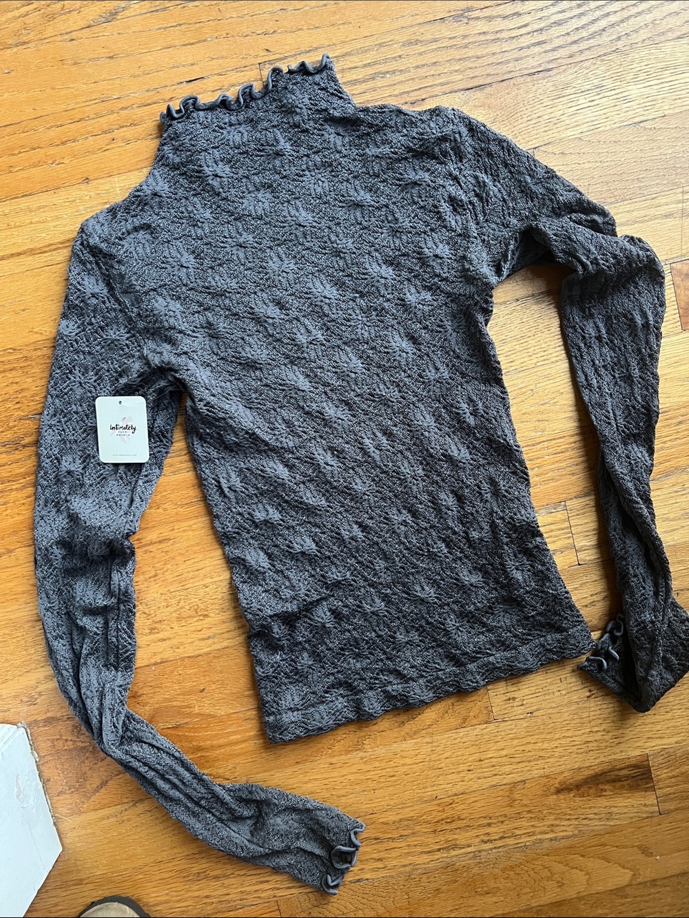 Free People Charcoal Gray Ruffle Mock Neck Long Sleeve Top 🔝 size Medium